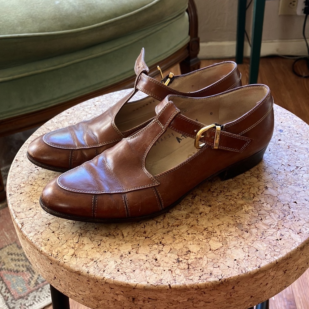 Vintage Salvatore Ferragamo women’s leather shoes